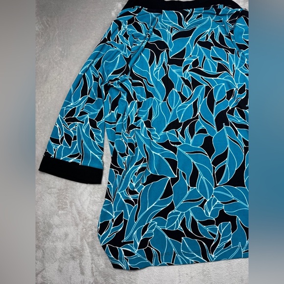 Chico’s Travelers Leaves Open Front Blue Black Tropical Print Cardigan 1 (US M) - Picture 11 of 16